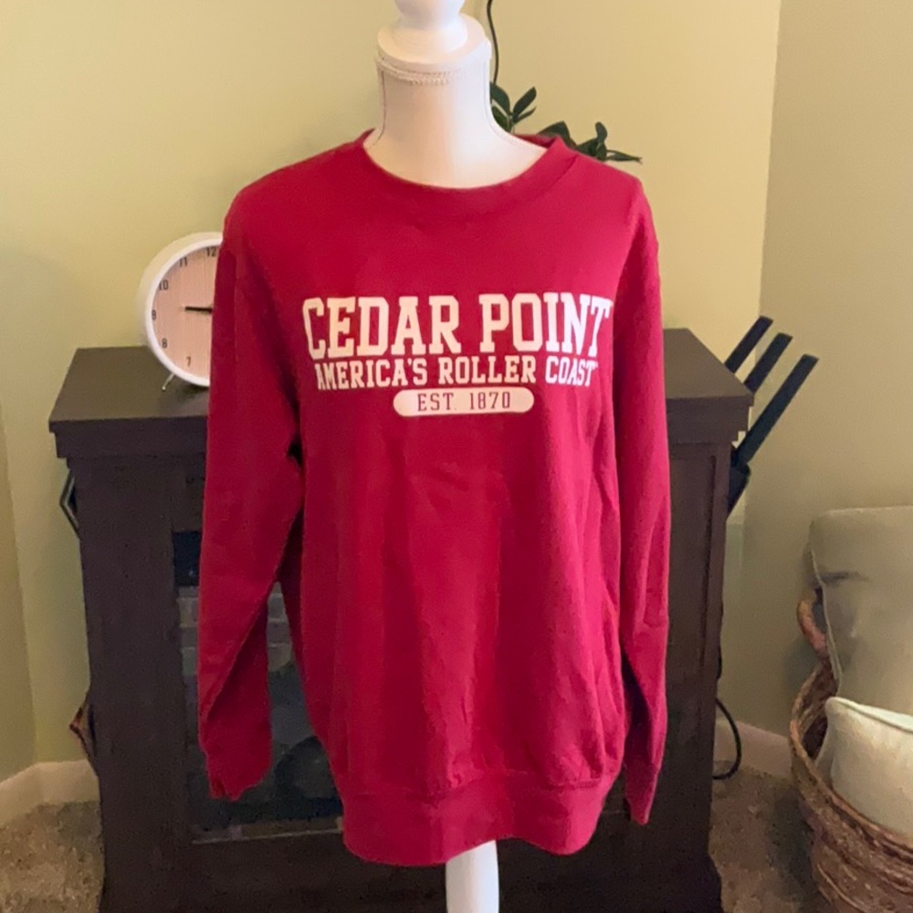 Men’s Size Medium Cedar Point Crew Neck Sweatshirt